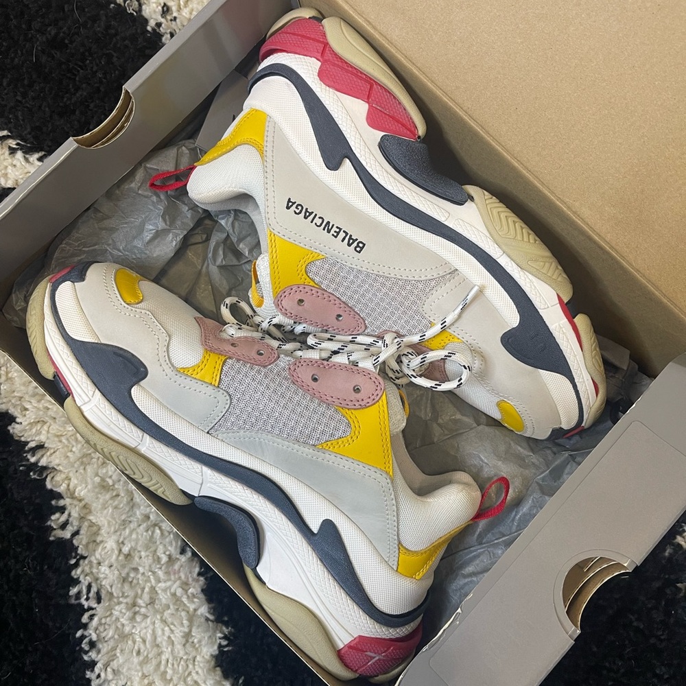 Balenciaga Triple S (cream,yellow,red)
